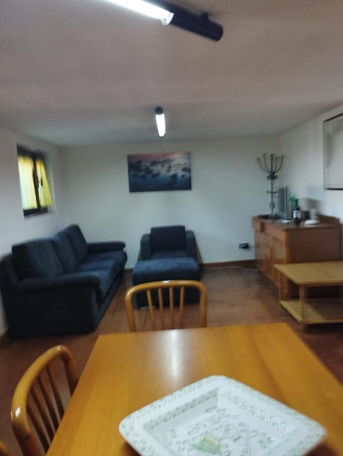 Casa Vacanze Cettina Home 3 Mt 50 Dal Mare Terra Mala Exterior foto